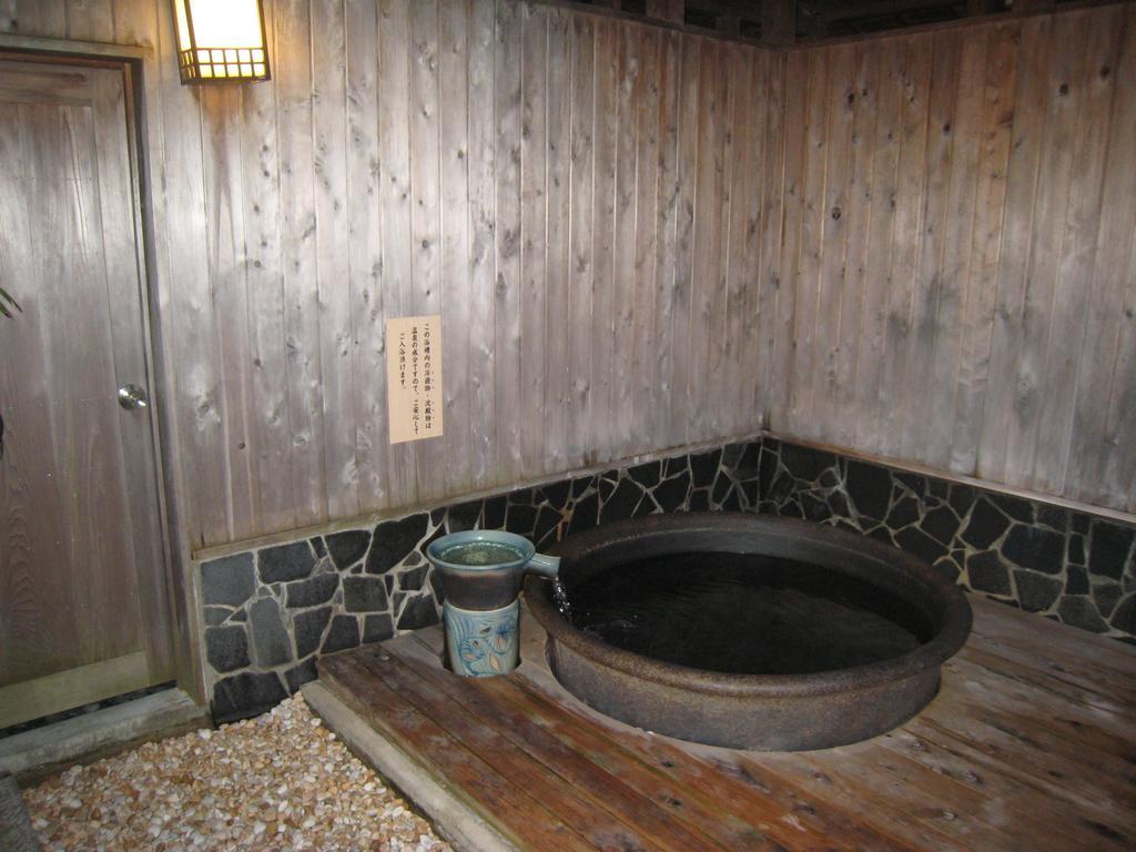 Utsumionsen Ichizu Hotel Aichi Exterior photo