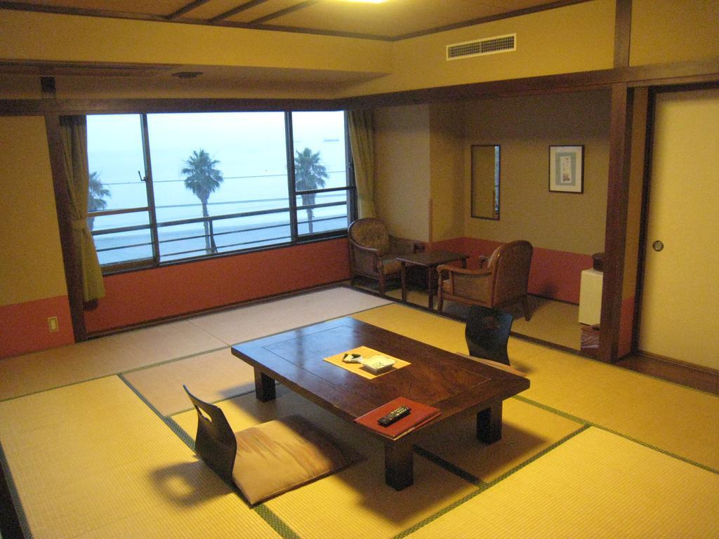 Utsumionsen Ichizu Hotel Aichi Exterior photo