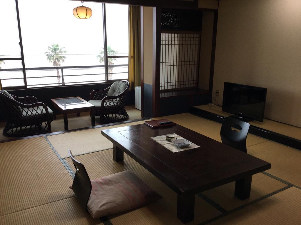 Utsumionsen Ichizu Hotel Aichi Exterior photo